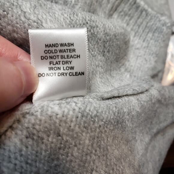 HYFVE NWT Buffon Knit Sweater - Picture 9 of 10